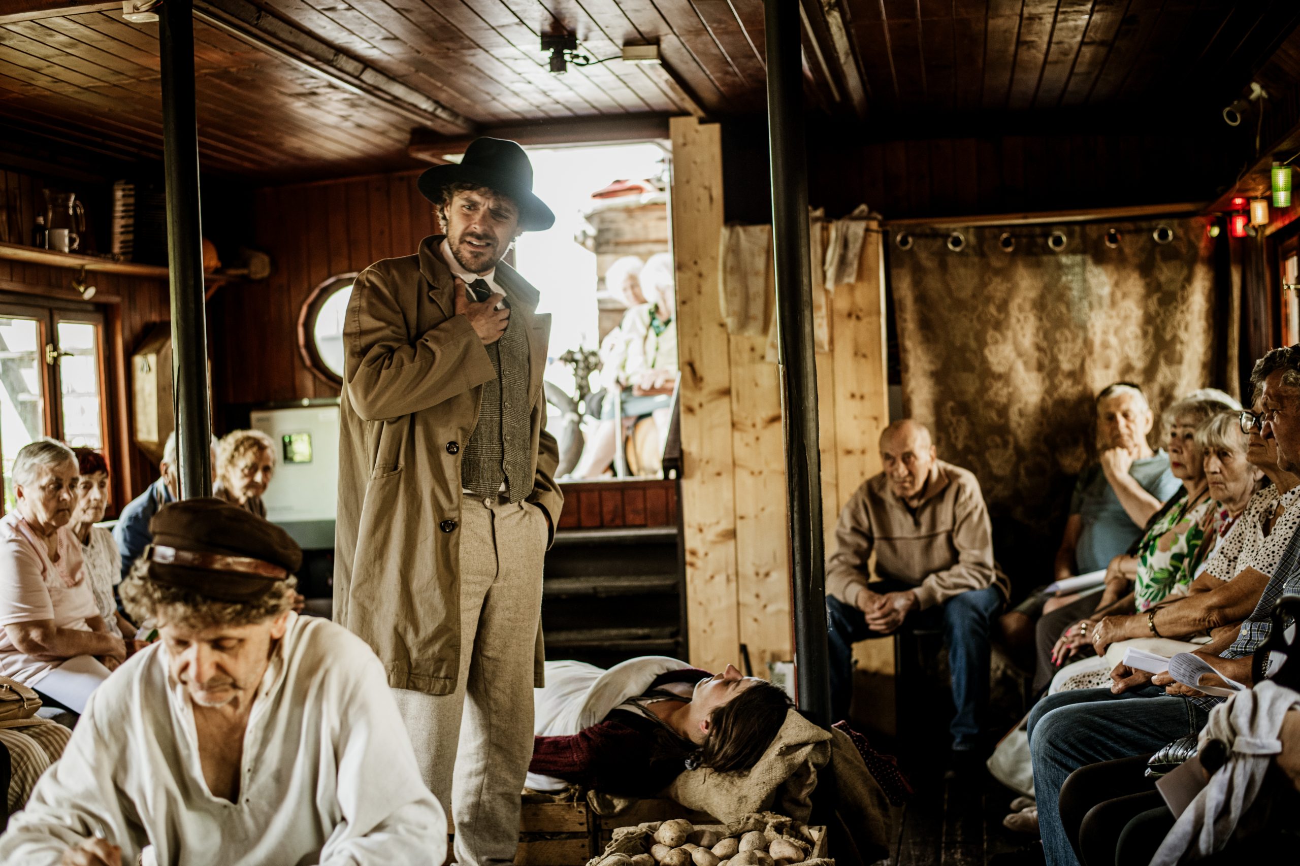 Zweiter Halt: Theater und Gespräche in Nowa Sól | Drugi przystanek: teatr i rozmowy w Nowej Soli