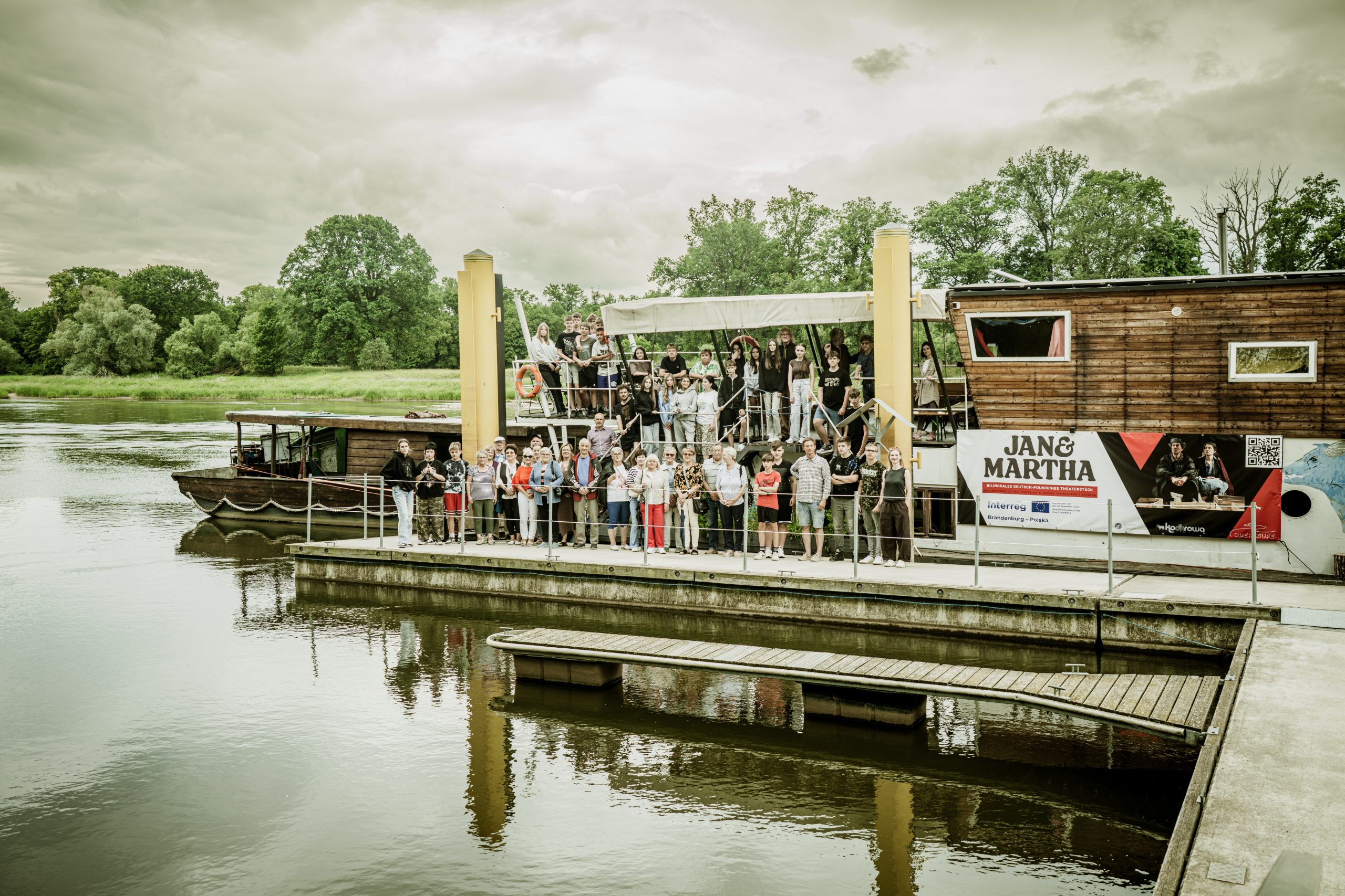 Volles Schiff und junges Publikum in Siedlisko | Pełna sala i młoda publiczność w Siedlisku
